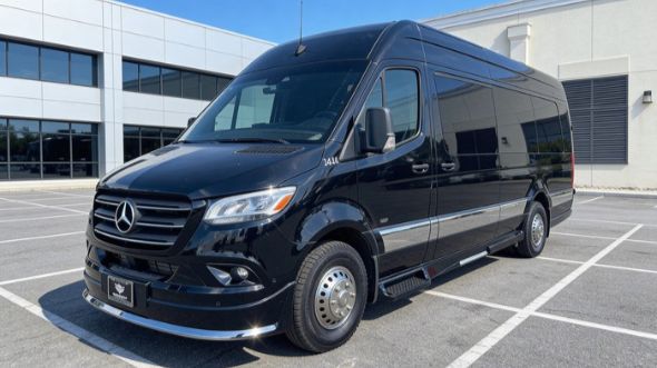 10 passenger sprinter van newark