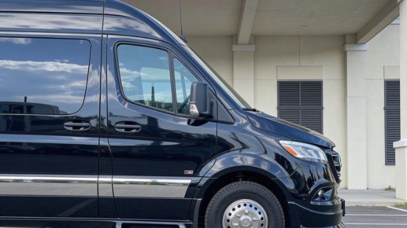 12 passenger sprinter van newark